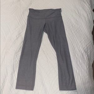Lululemon Cropped Gray Wunder Under leggings